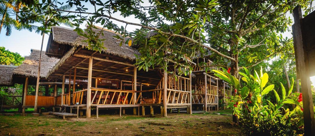 Tres Chimbadas Lake Lodge Tambopata Exterior photo