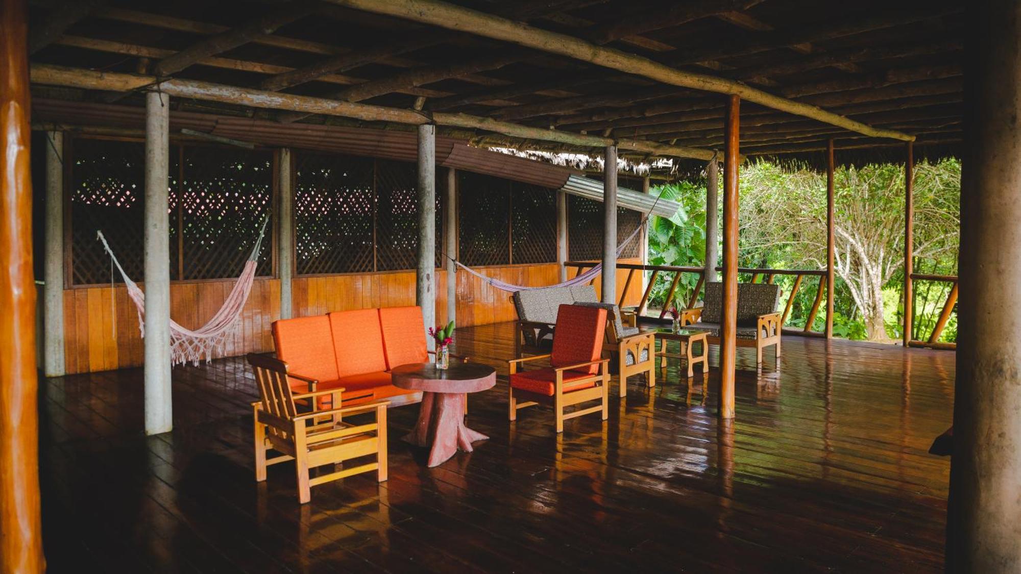 Tres Chimbadas Lake Lodge Tambopata Exterior photo